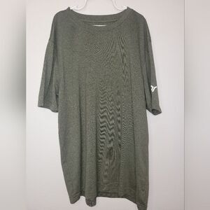 Old Navy Active Olive Green T-shirt Size Small